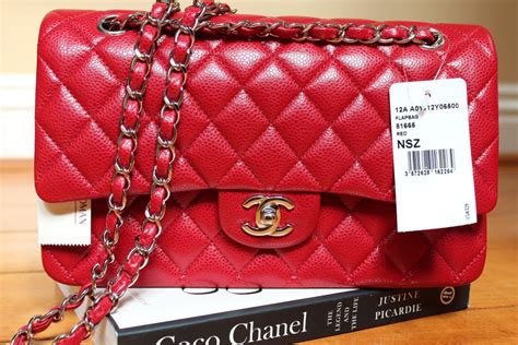 chanel 22 bag red